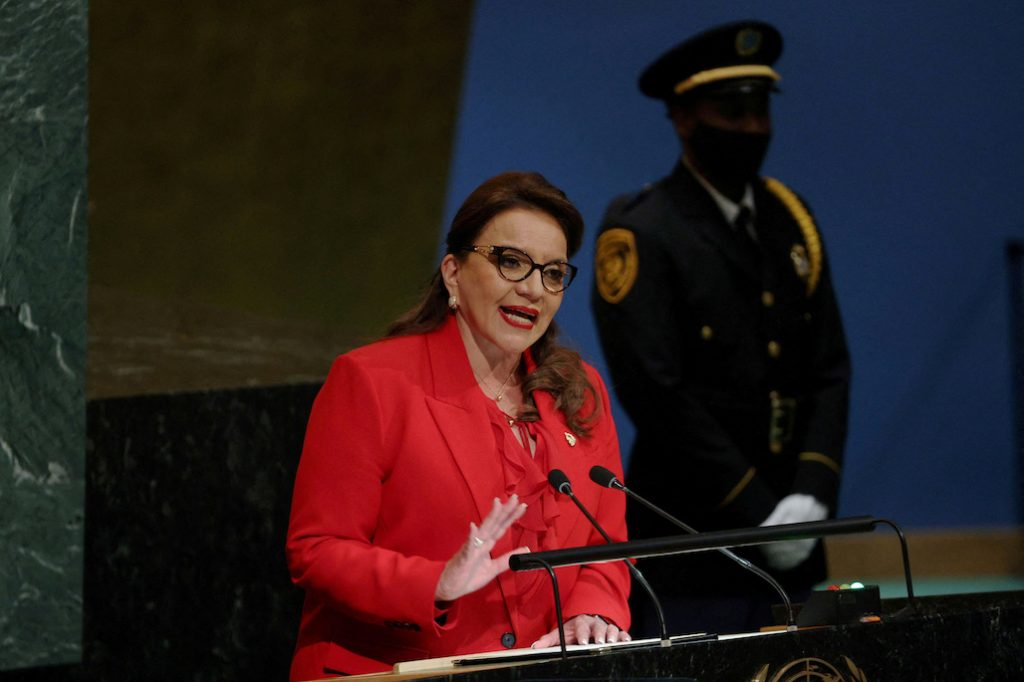 CICIH en Honduras: El gobierno de Honduras firmó un acuerdo con la ONU para establecer una misión anticorrupción.