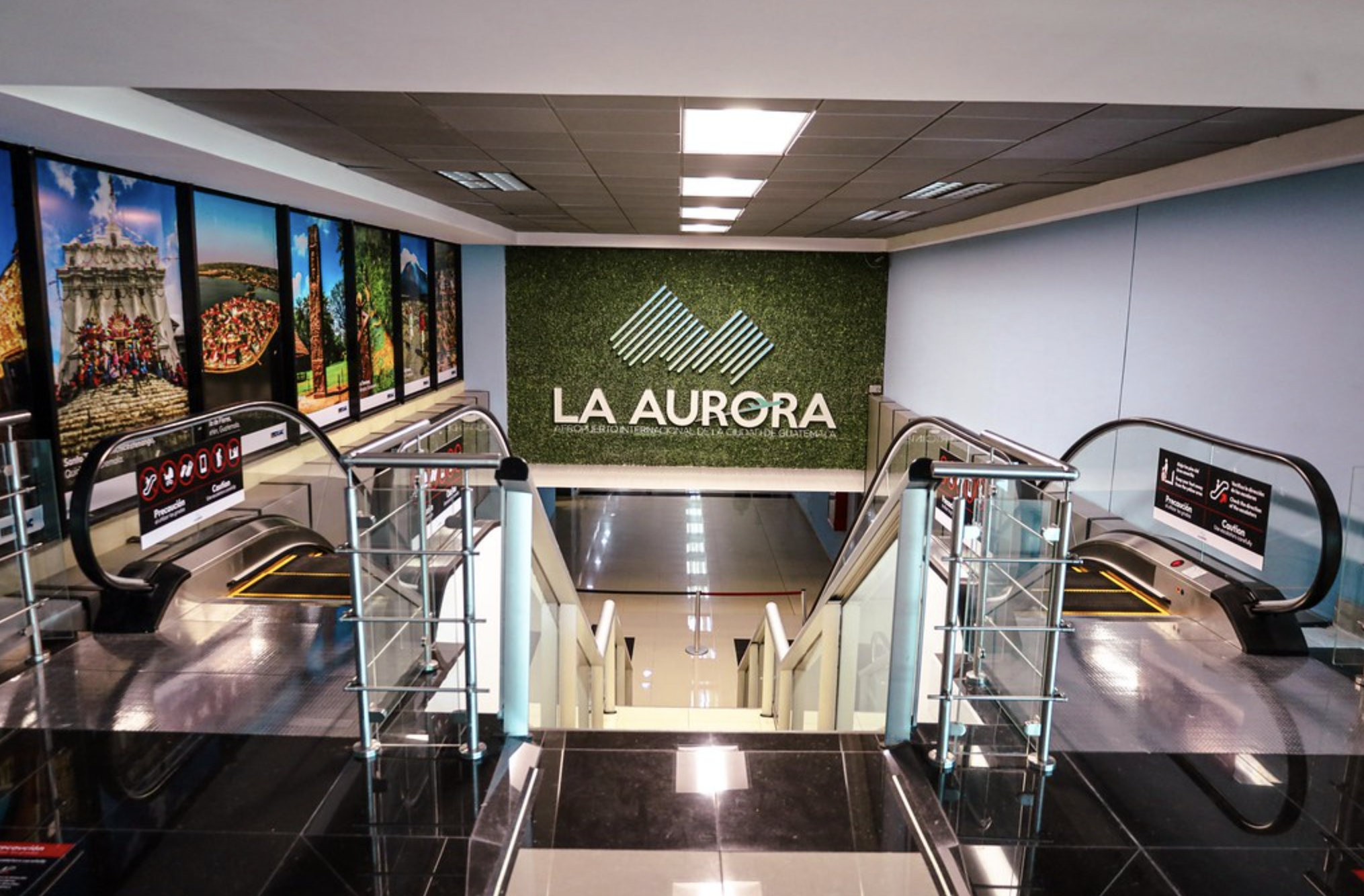 Aeropuerto Internacional La Aurora