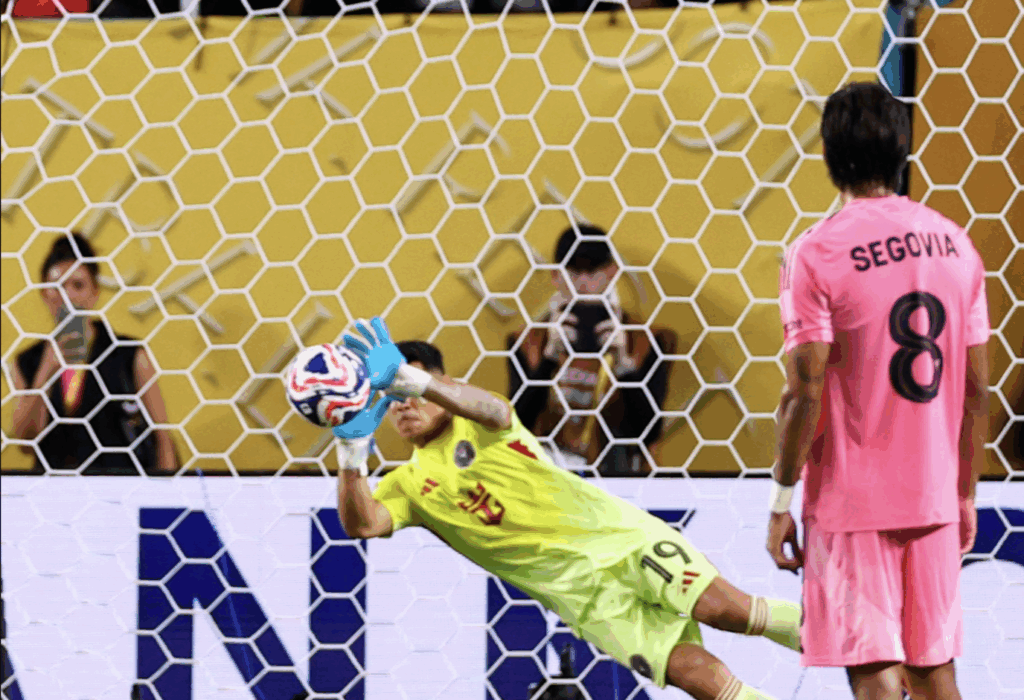 Al Ahly falla penal y se mantiene el 0-0 en el debut del Mundial de Clubes FIFA 2025