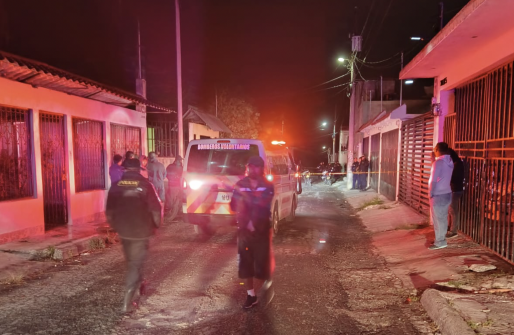 Dos hombres fallecen y uno resulta herido en ataque armado en San José Pinula