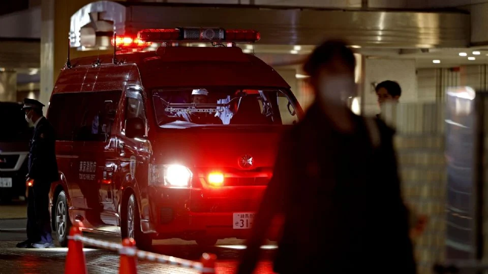 Hombre apuñala a mujer en una tienda de Pokémon en Tokio