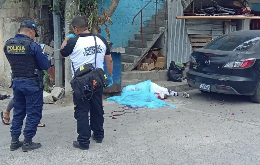 Ataque armado deja un hombre fallecido y dos heridos