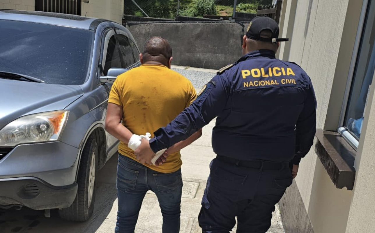 Capturado tras atacar a tiros a otro hombre dentro de una venta de bebidas alcohólicas