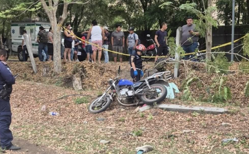 Disparan contra esposos en motocicleta en Zacapa; él fallece