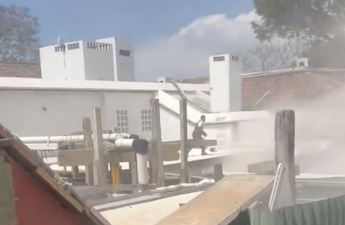 VIDEO: Disparos desde lugar donde eligieron a rector de la USAC