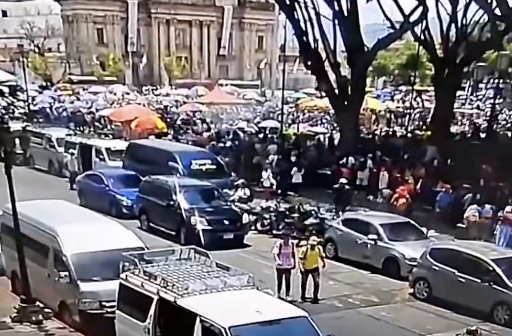 ¡Llegan a la Plaza! Así es el panorama en zona 1 por presencia de manifestantes (video)