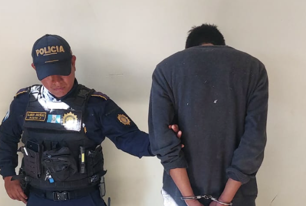 Robaba ofrendas: lo capturan dentro de iglesia tras quedar grabado