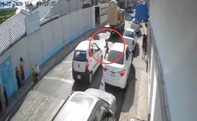 VIDEO: Taxista atropella a menor que se dirigía a escuela de párvulos en zona 1
