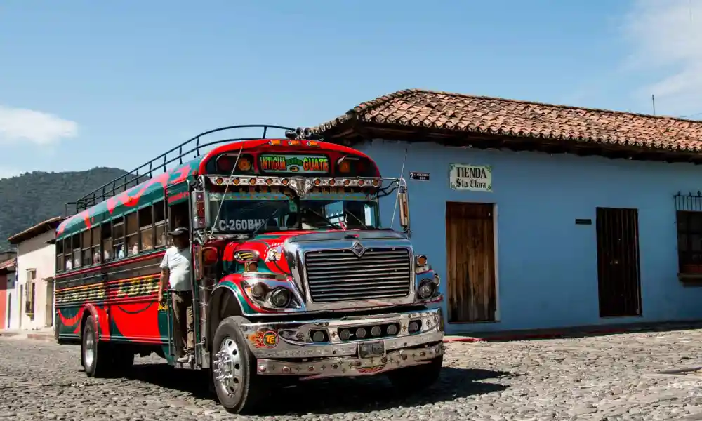 La medida tomada por transportistas ante el alza en los precios de los combustibles