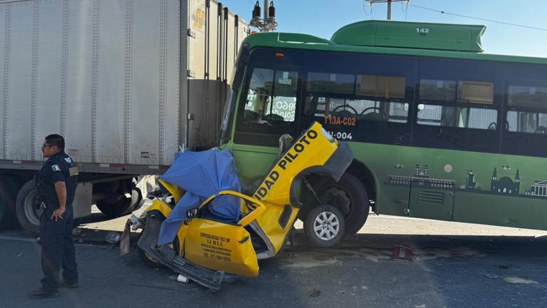 VIDEO: Así fue el accidente fatal entre un picop, un tráiler y un bus