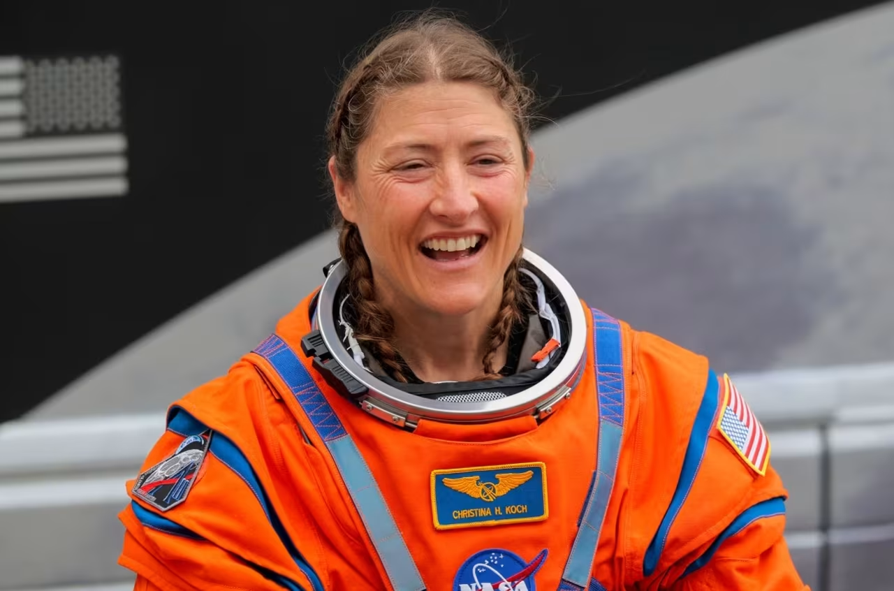 Christina Koch: la primera mujer en viajar a la Luna con Artemis II
