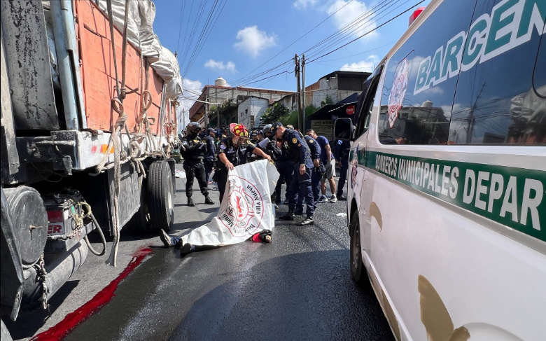 Dos personas mueren en accidente de motocicleta en Villa Nueva
