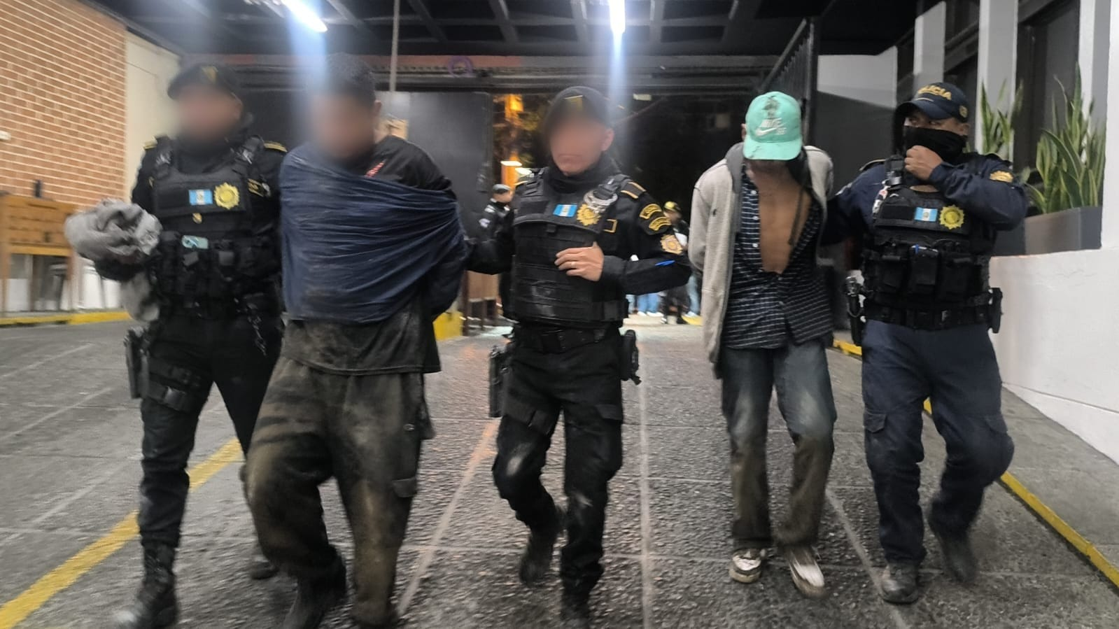 Capturan a sicarios vinculados a un ataque armado en la zona 6