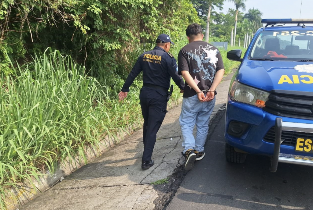 Tenían antecedentes: hermanos resultan heridos tras ataque con navaja