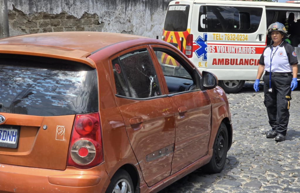Estaban recién casados: Identifican a pareja asesinada dentro de vehículo en Antigua