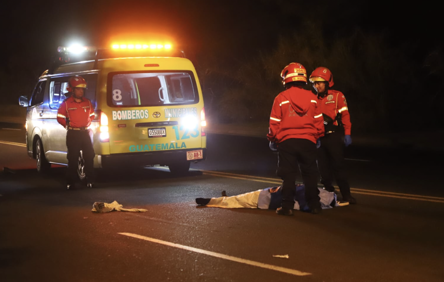 Hombre muere atropellado bajo el puente Belice; conductor se da a la fuga
