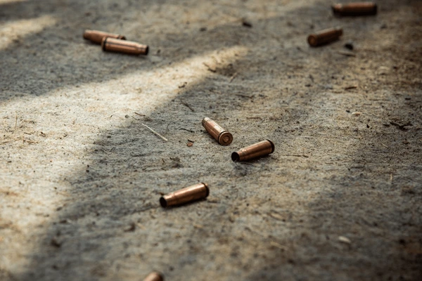 Reportan balacera frente a centro comercial en zona 16