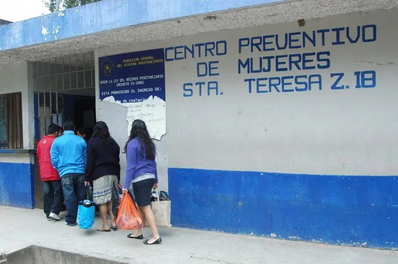 ¡Tensión entre reclusas! Reportan motín en preventivo para mujeres en zona 18